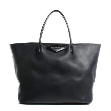 givenchy rubber effect pvc|GIVENCHY Rubber Effect PVC Large Antigona Tote Black.